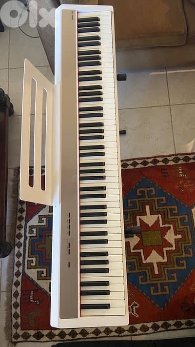 Digital piano NUX