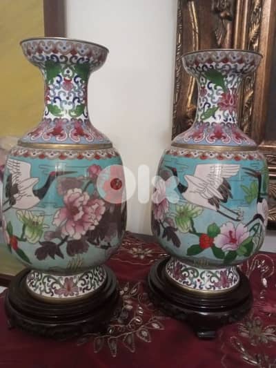 deux vases cloisonné