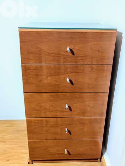5-drawer chest / bedroom drawers – good condition