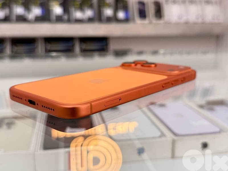 IPhone 17 pro max SIM 256Gb No custom (bala jomrok) 2