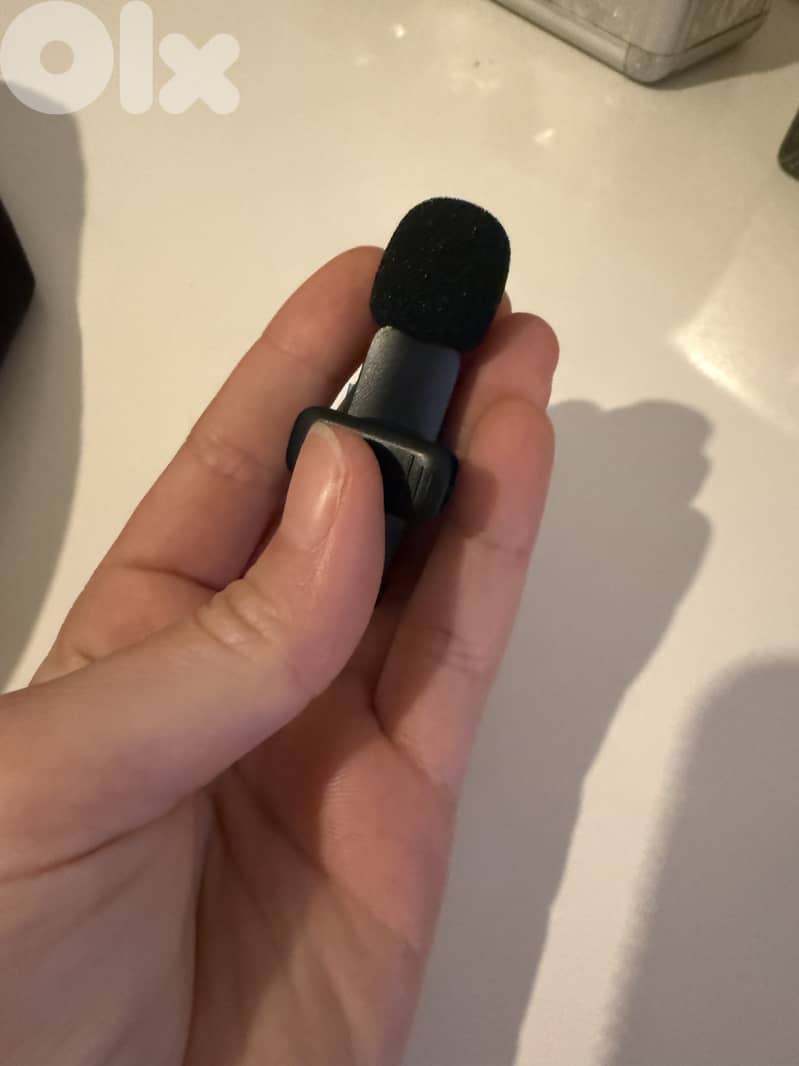 Wireless Lavalier Microphones (Lightening) 2