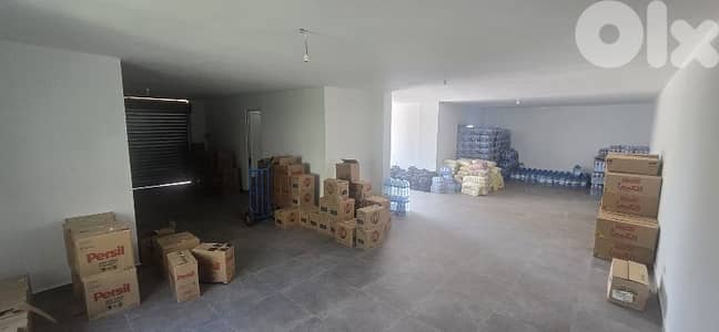 محل او مستودع  للايجار جعيتا  قرب الاتوستراد  موقع مميز جدا جدا
