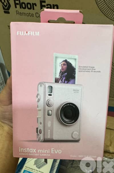 FujiFilm Instax Mini Evo Pink