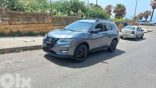 Nissan Rougue 2018 midnight edition-Like new-سعر مغر جدا