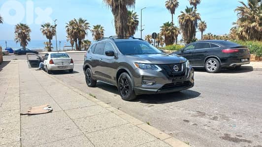 Nissan Rogue 2018 midnight edition-4 wheel-سعر مغر