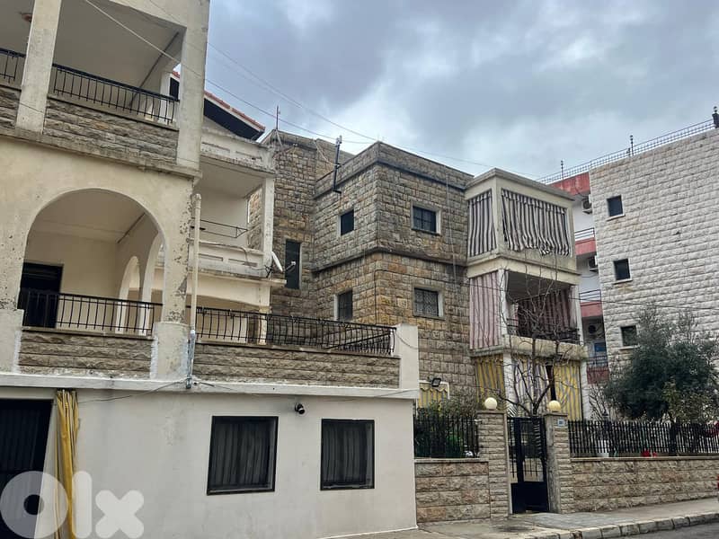 L21053 - A 1,090 SQM Building For Sale in Bhamdoun 3