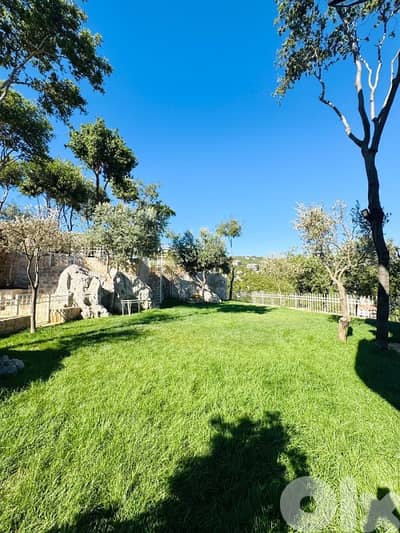 Garden Venue for Events – Mountain View & Private Lawn