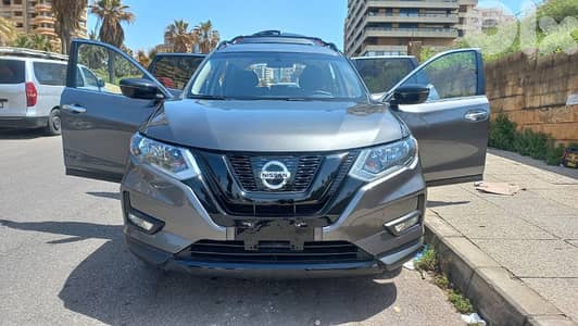 Jeep Nissan model 2018 Super clean