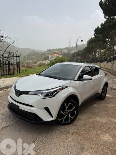 Toyota C-HR 2019 XLE Premium