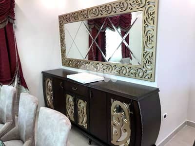 غرفة سفرة كاملة مع ٨ كراسي  طاولة بيضاوية