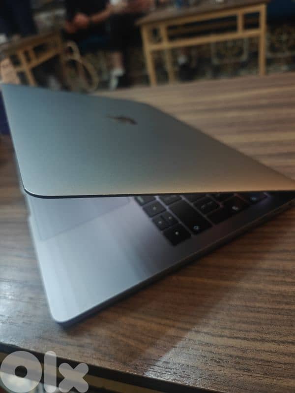 macbook pro 2018 4