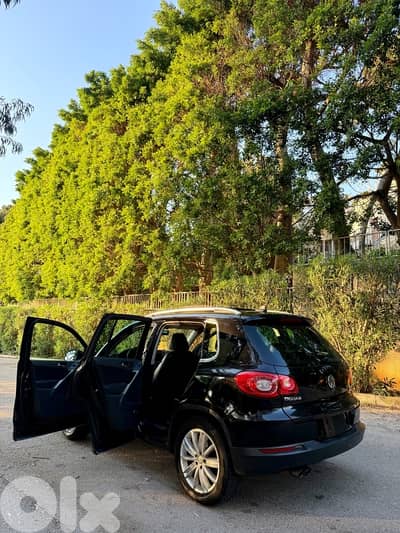 Volkswagen Tiguan Limited 2010 خارق زوائد