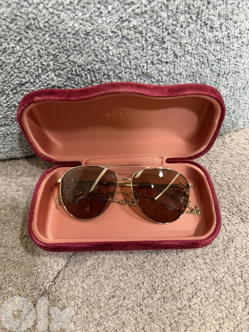 Gucci Sunglasses -  Model GG1088S 2