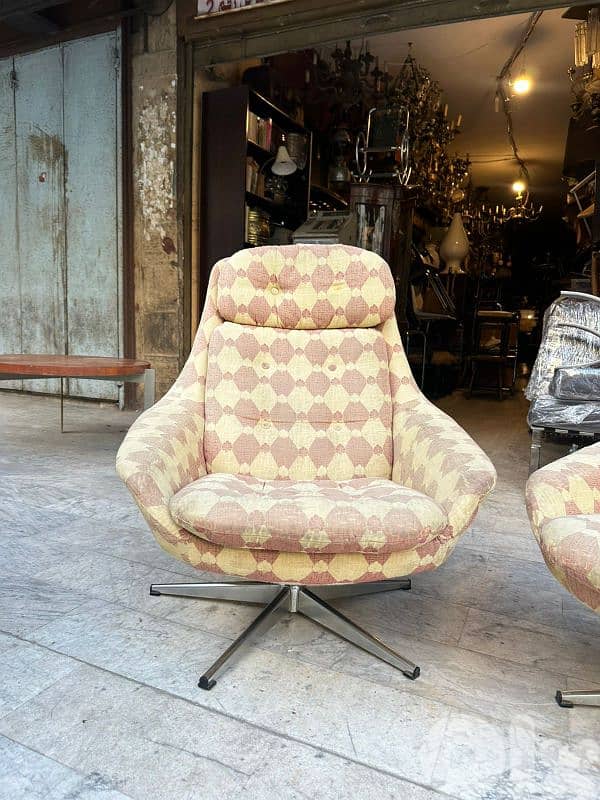 Mid-century lounge chairs,  swivel chairs 1970's 2