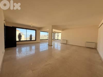 Mtayleb Prime location 250 sqm / Flat Street