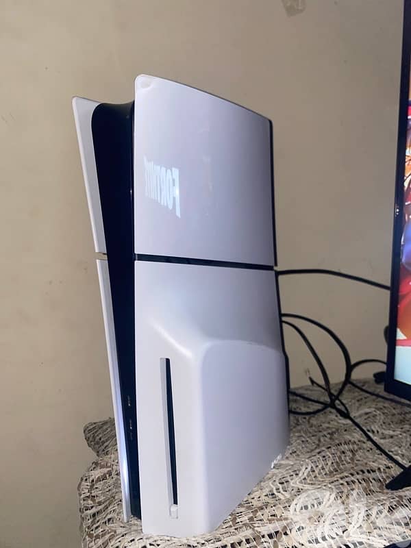 PS5 slim super clean 6