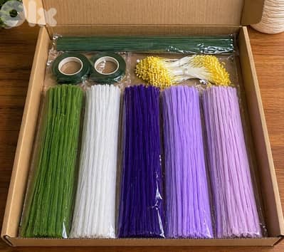 Customize your pipe cleaners crafting box