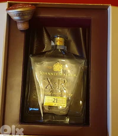 empty xr 21 bottle aged 21 years