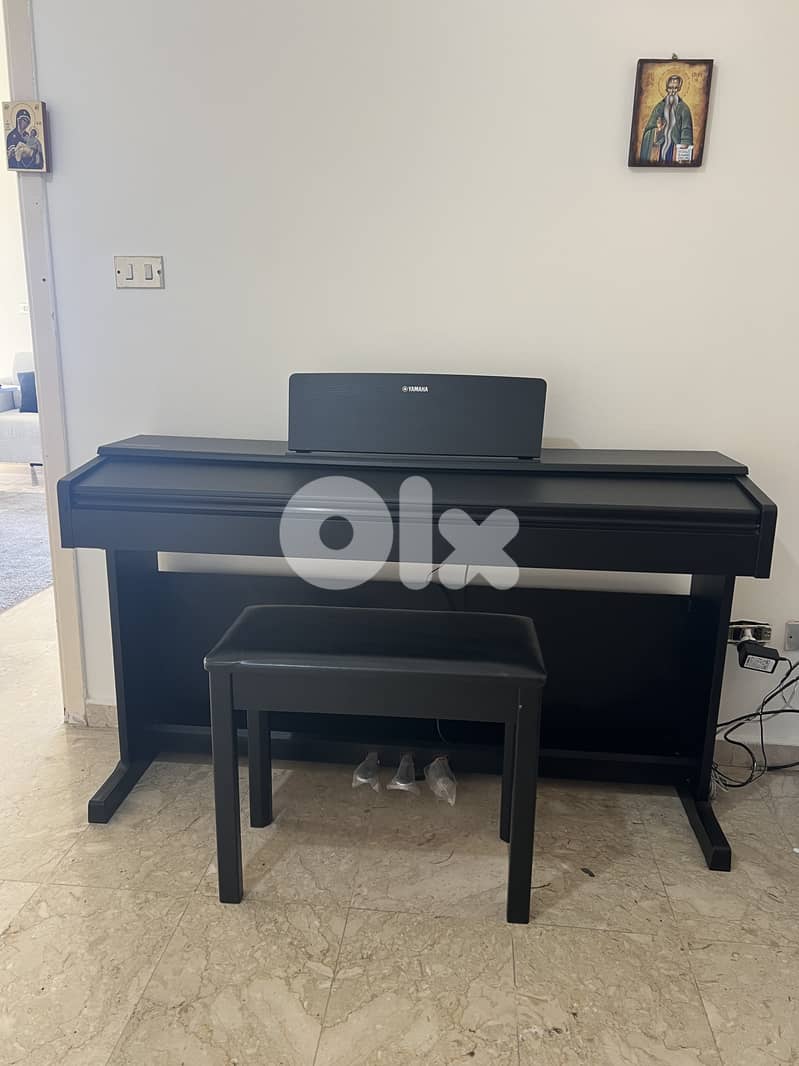 Yamaha piano YDP-144 6