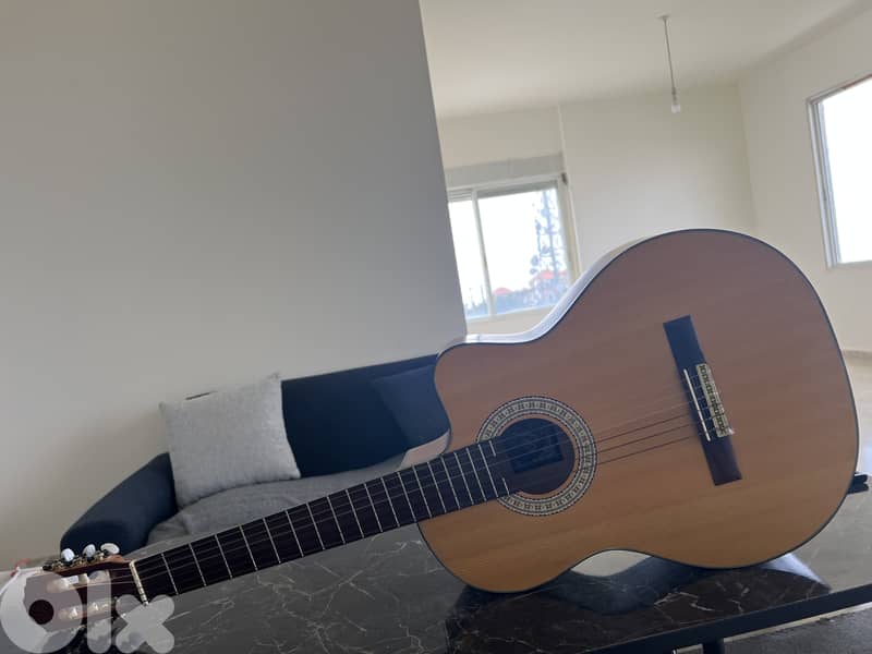 guitar as New one. 1