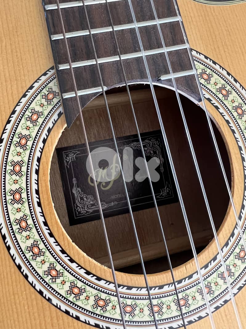 guitar as New one. 3