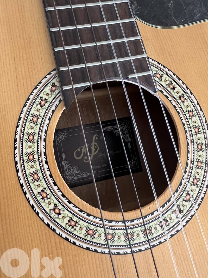 guitar as New one. 4