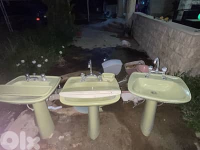 أغراض حمام مغاسل شطافات خلاطات