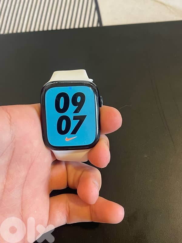 Apple Watch Series 7 45m used like new 1