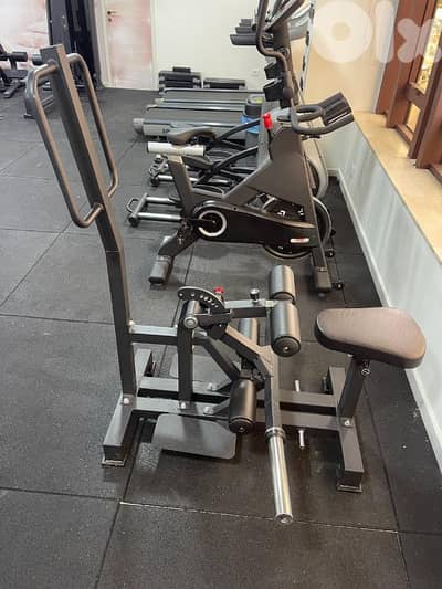 Standing hip trust heavy duty