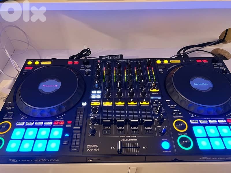 Pioneer DDJ-1000 + Decksaver - Excellent Condition 1
