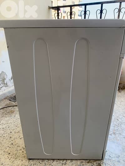 شبه جديده ومش مستعمله كتير