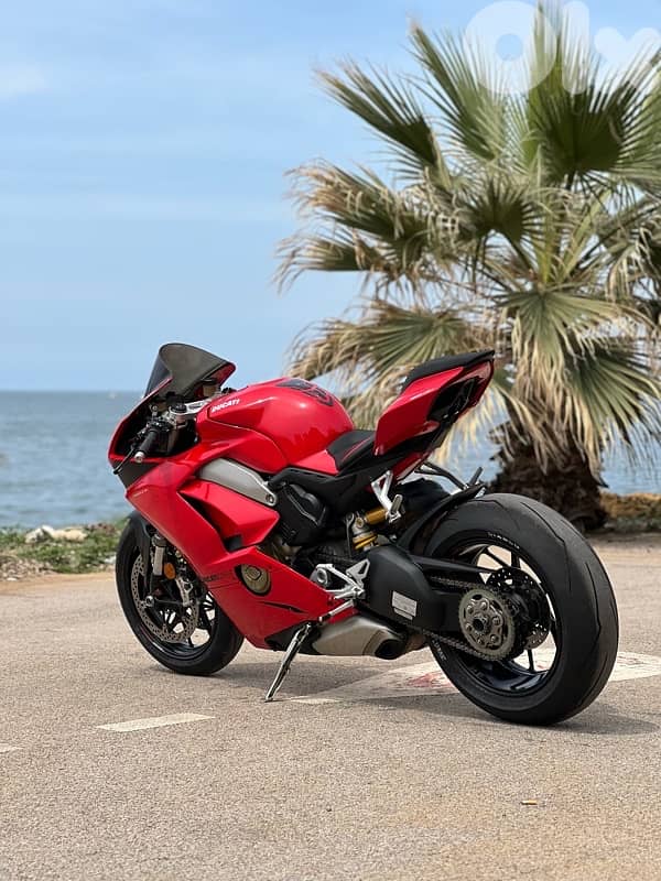 Panigale V4 4