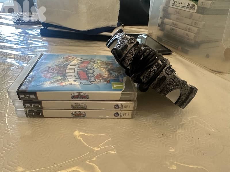 Package of Skylanders 5