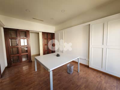 OFFICE IN BADARO FOR RENT SA06