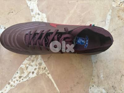 Teimpo Legend 10 LUXE Elite Maroon - FG