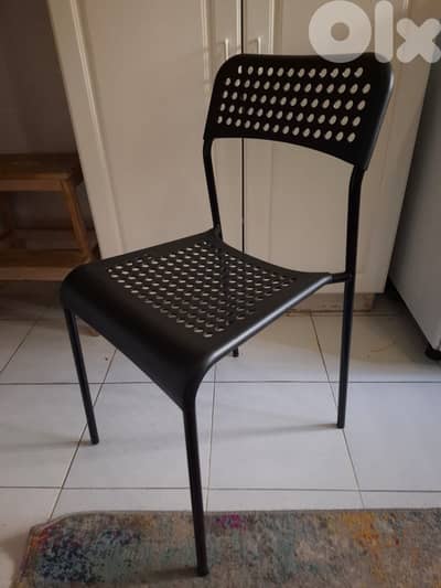 4 chairs