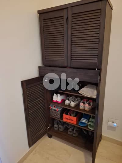 shoe cabinet