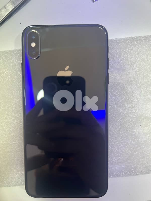 iphone xs max 1