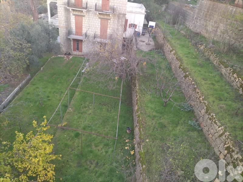 300 SQM Villa/Building in Bhamdoun, Aley + Breathtaking Mountain View 1