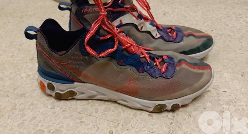 react by Nike great condition 1