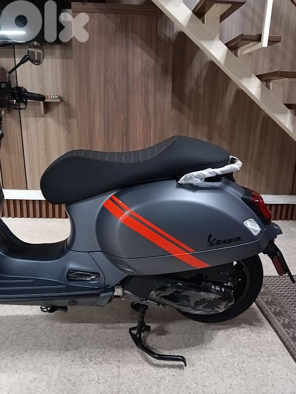 Vespa GTV 310cc 2026 Dealer Warranty 1