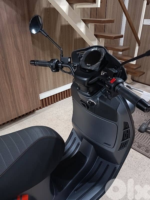 Vespa GTV 310cc 2026 Dealer Warranty 2