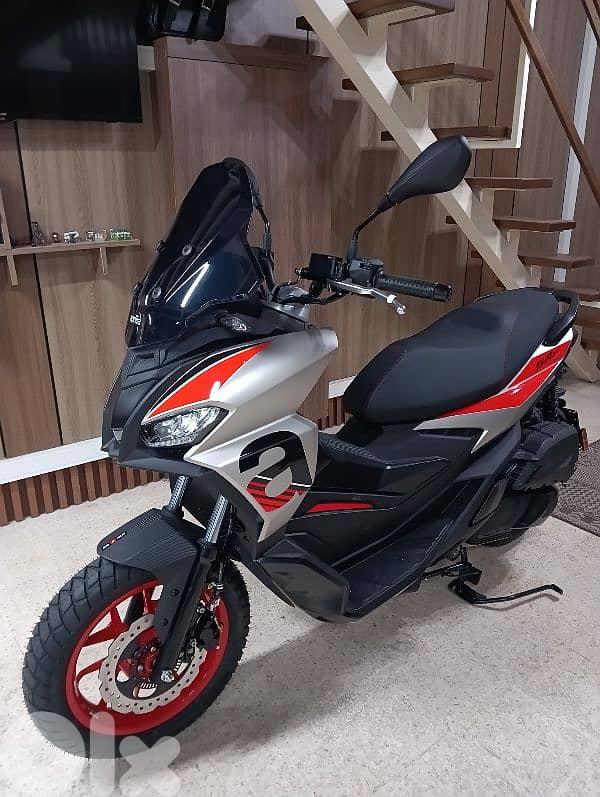 Aprilia SR 200GT 2026 Abs Traction Control water-cooled full led 2