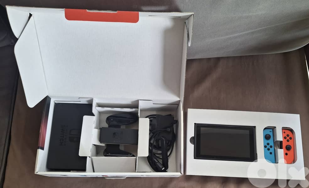 MODDED Nintendo Switch / 256GB SD 4