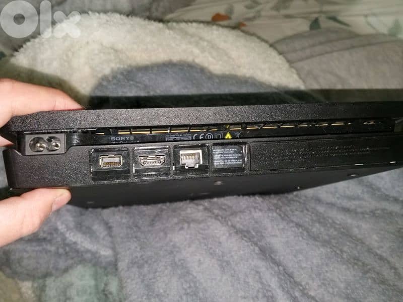 ps4 slim 3
