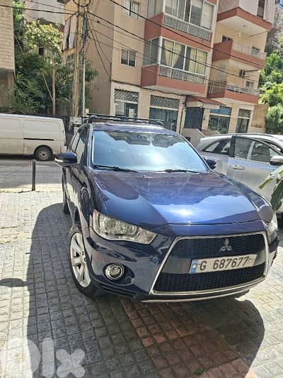 Mitsubishi Outlander 2012