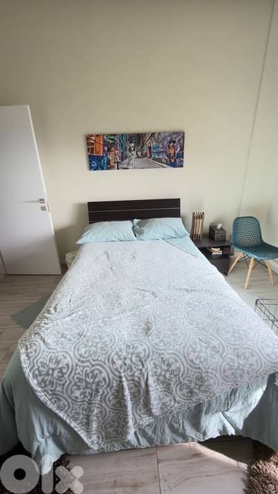 Bedroom Set for Sale – Excellent Condition