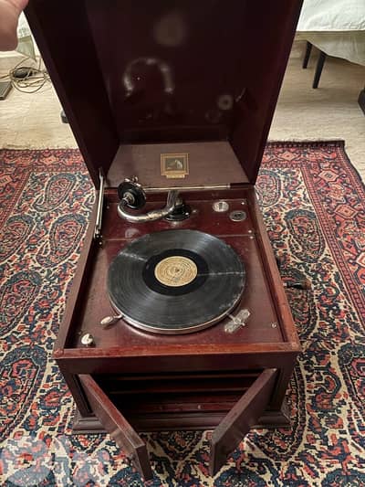 Phonographe “His master’s voice”