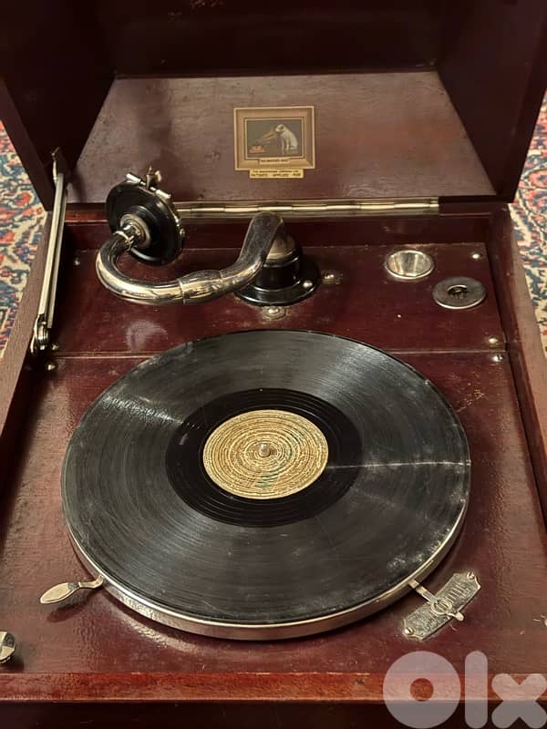 Phonographe “His master’s voice” 1