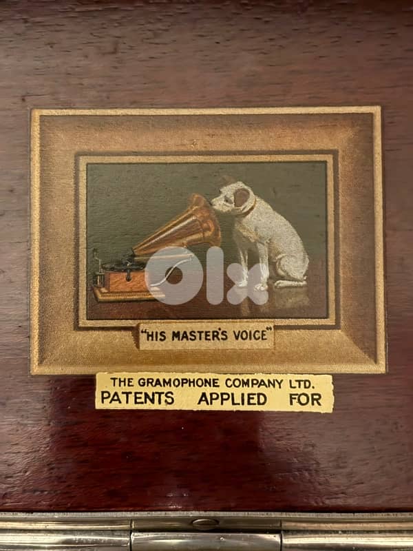 Phonographe “His master’s voice” 4